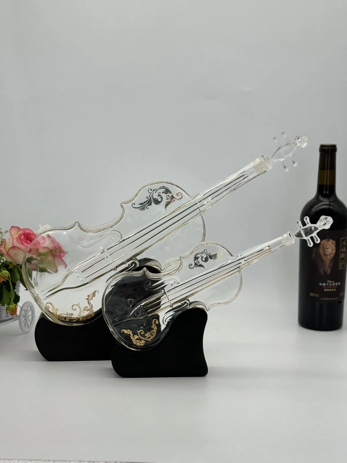 China Origin Hand Made Glass Decanter for Wine and Whisky