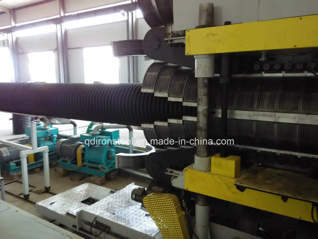 Гофрированная труба HDPE с армированием стальным поясом