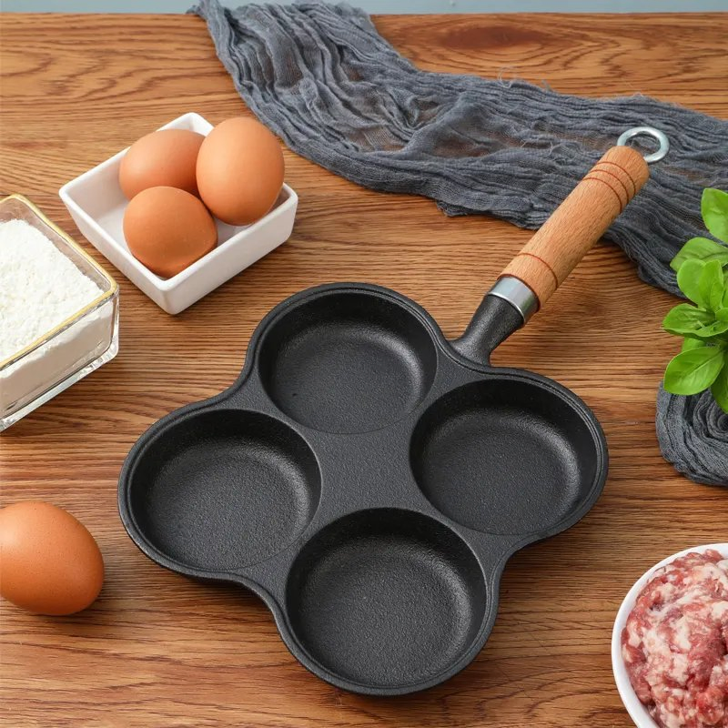 Чугунная сковорода для омлета на 4 ячейки