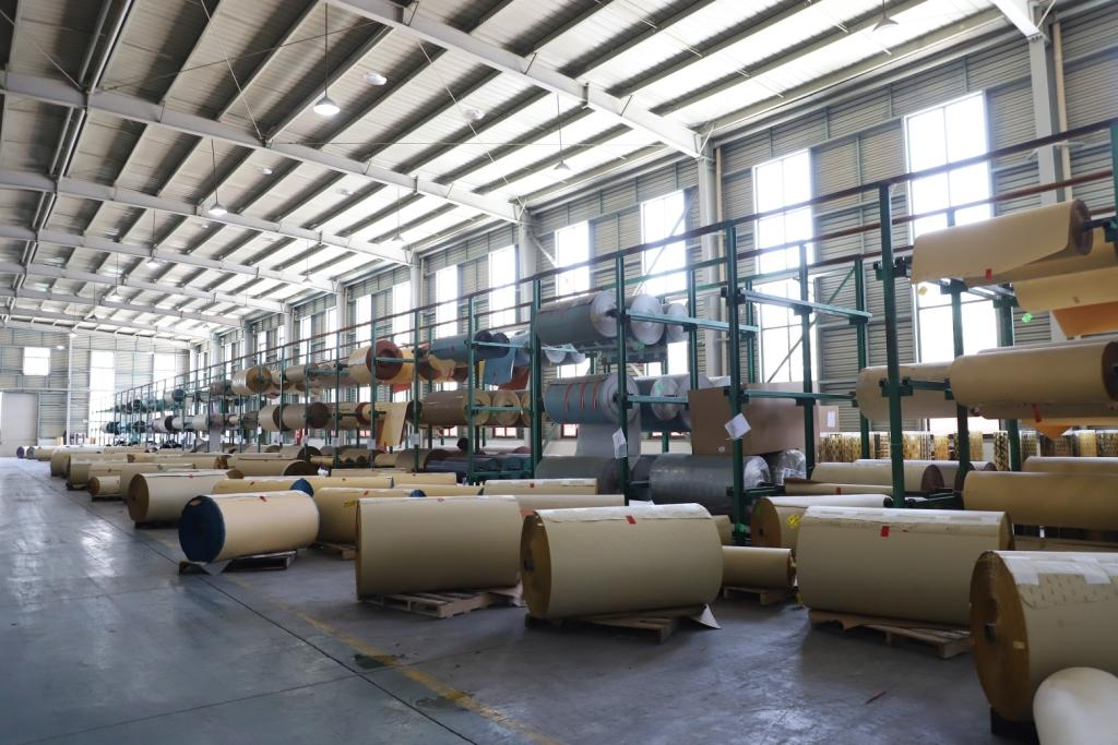 Шлифовальная бумага Gold Sandpaper 150#, рулон 1.4м x 100м