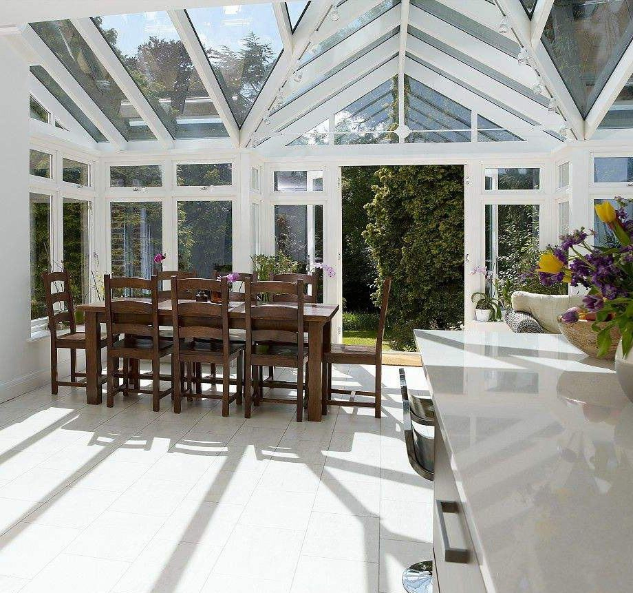 Wholesaler Popular Hotel Outdoor Glass House Waterproof Customized Aluminum Sunroom
