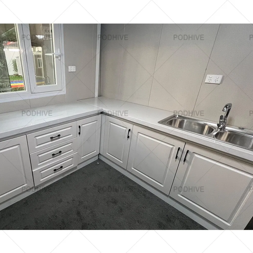 Ready Made 20FT Luxury Modern Prefab Villa House Insulated Portable Expandable Container House 2 Bedrooms Mobile Tiny Home