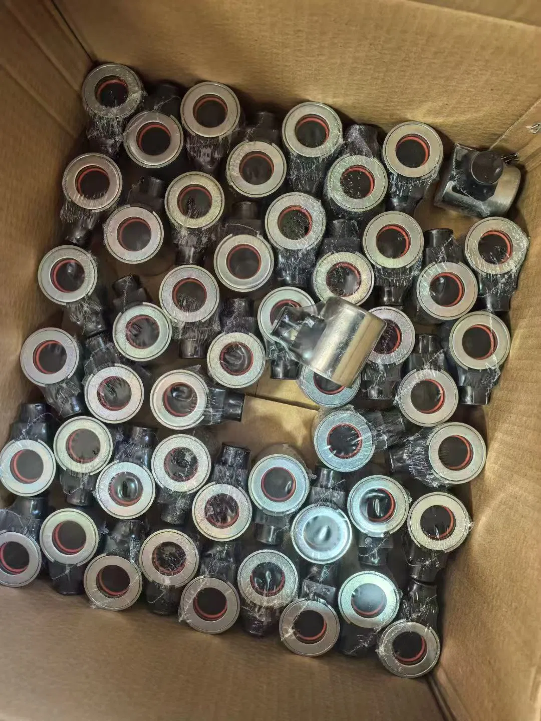 Гидравлический клапан мотора 05877044 для катка Bomag BW211D-40