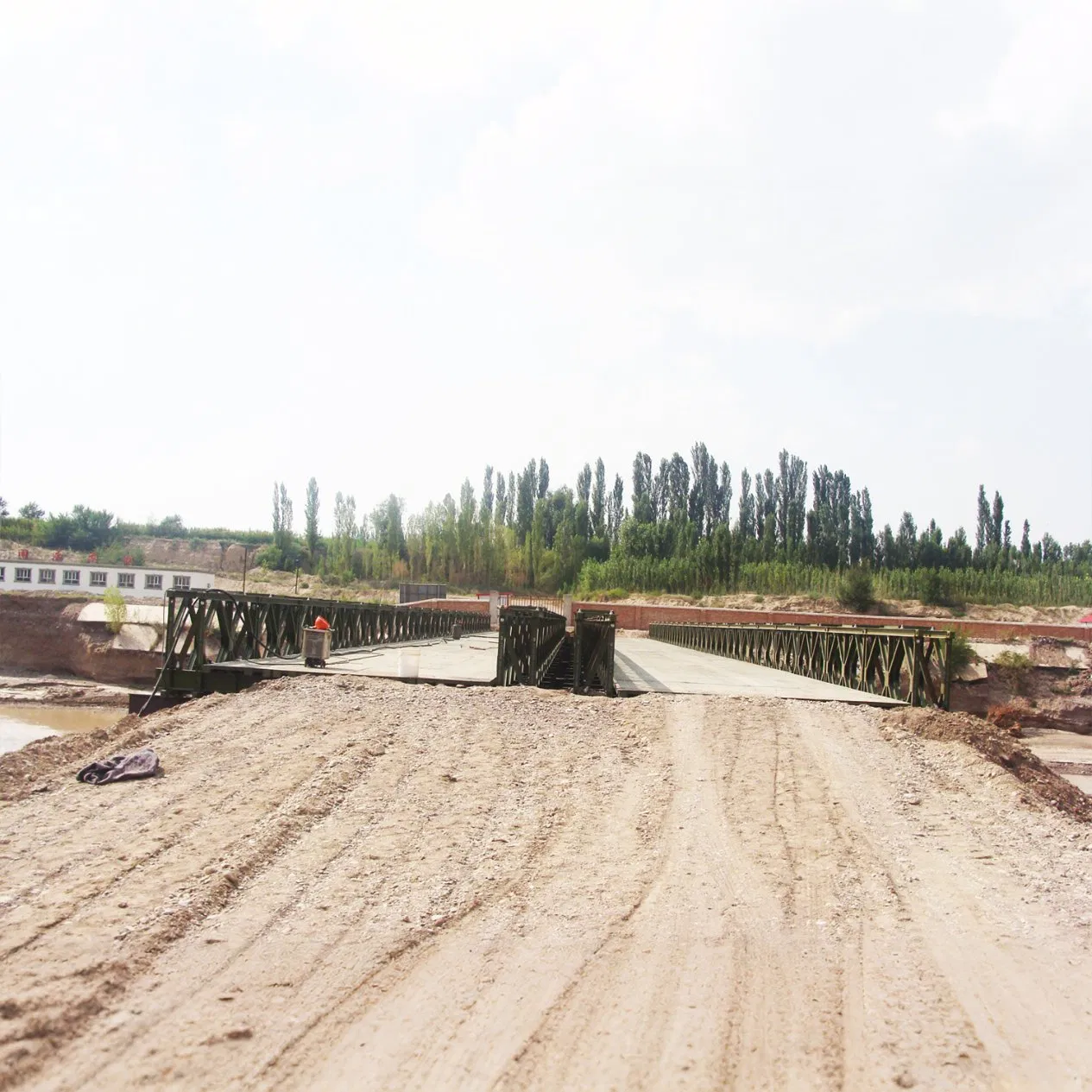 Modular Pedestrian Bridge/FRP Deck Panels
