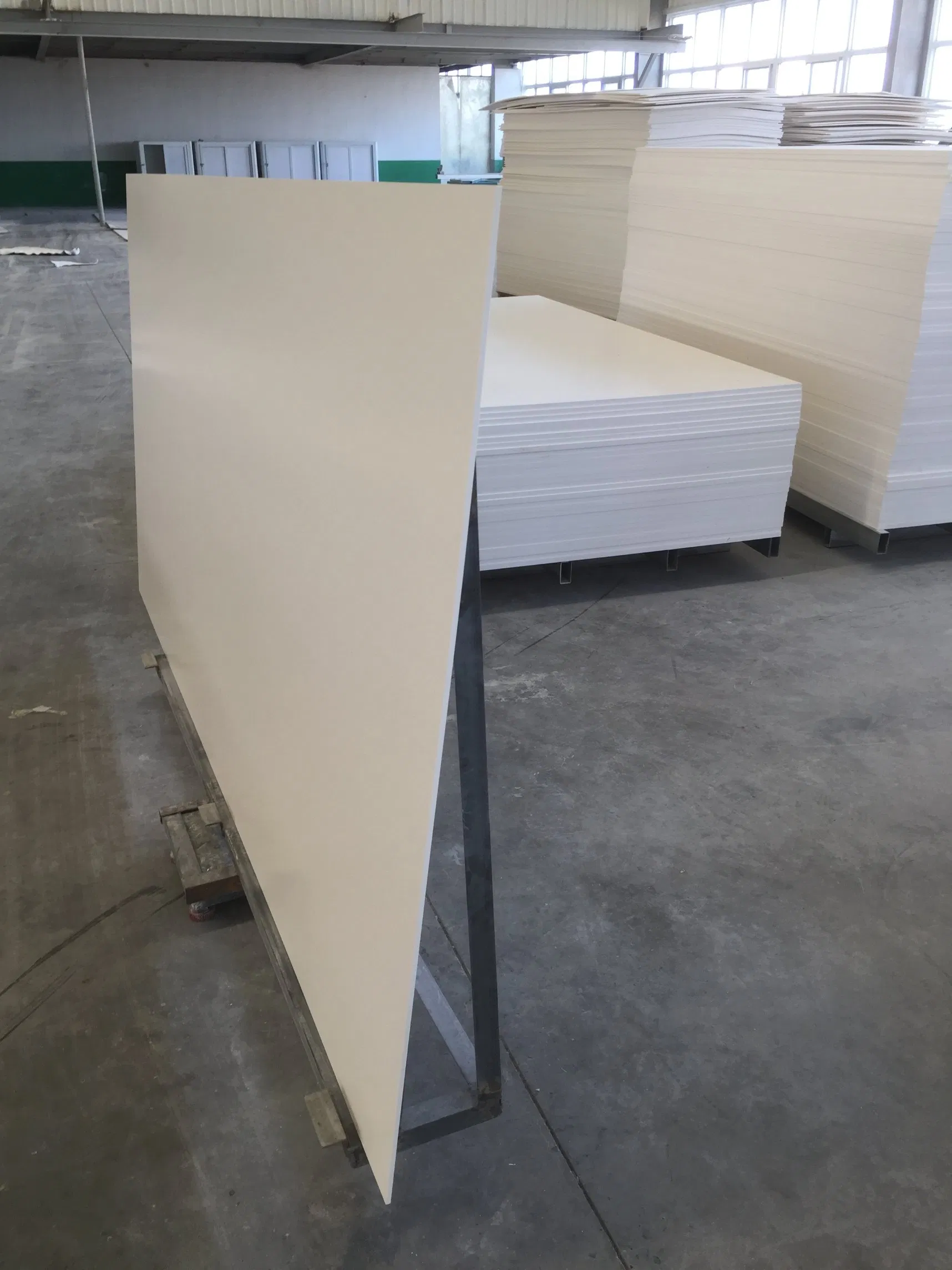 PVC Form Sheet 0.45 Density 15mm 18mm 8*4 Color-White and Grey