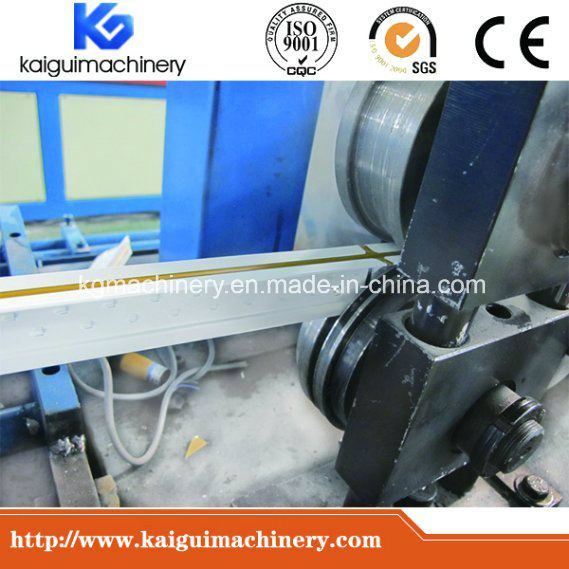 China Manufacturer Roll Forming Machine for T Grid Machine