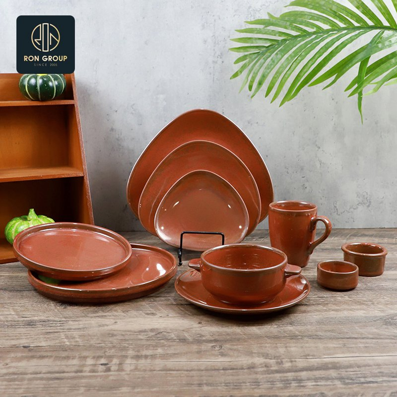 Chinese Wholesale Kitchenware Home Restaurant Customized Ceramic Soup Bowl with 2 Ears