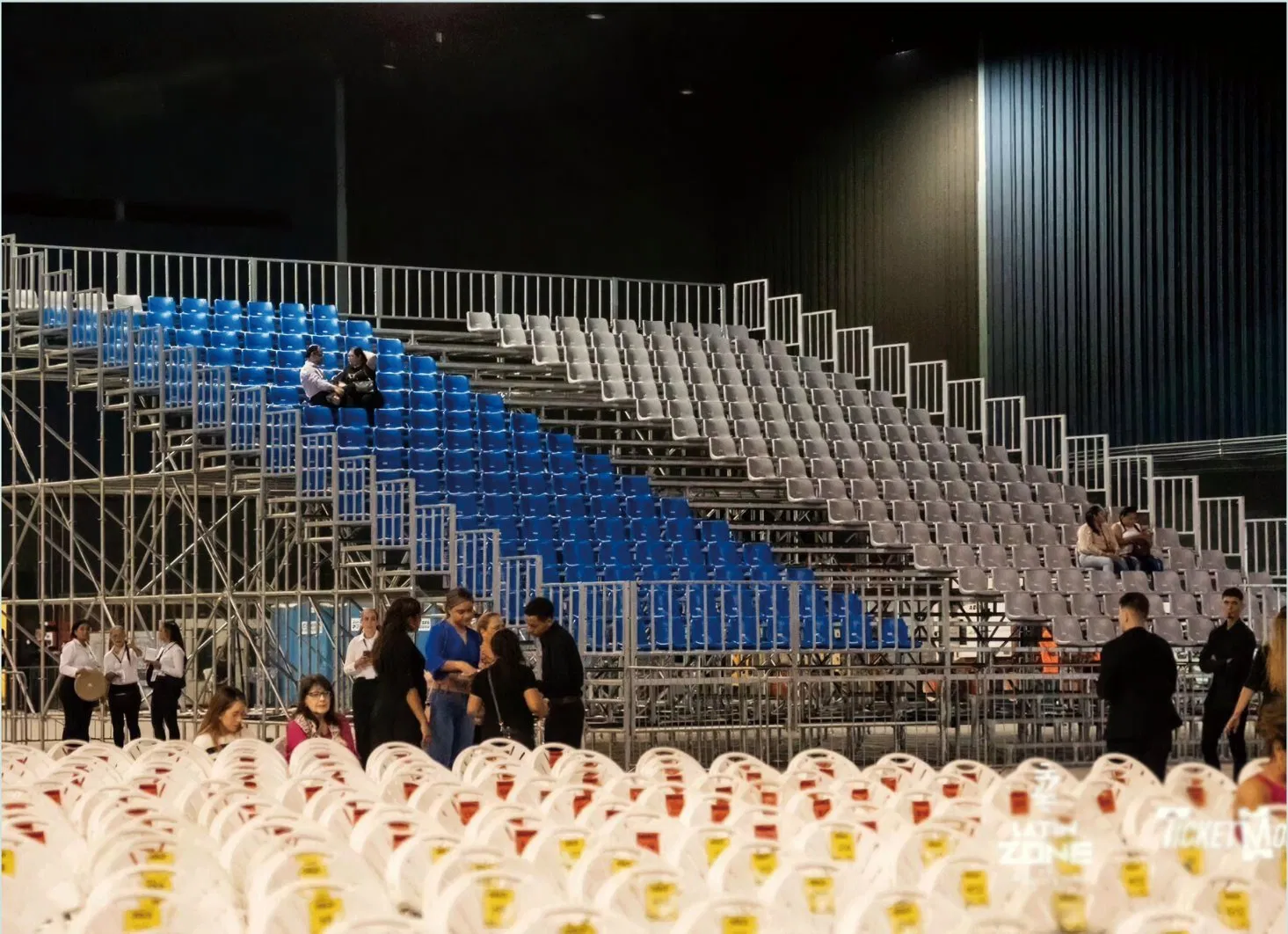 Fast Build Steel Dis Mountable Bleacher for Stadium Grandstand, Church, Concert Show with Plastic Seats