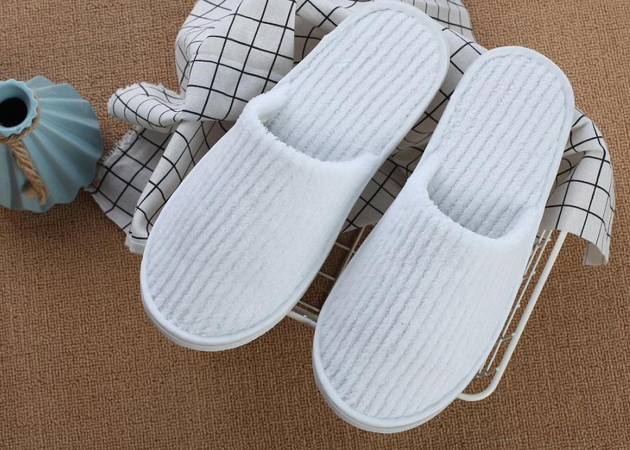 Embroidery Logo Slipper for Hotel Indoor Use Slipper (JRD731)
