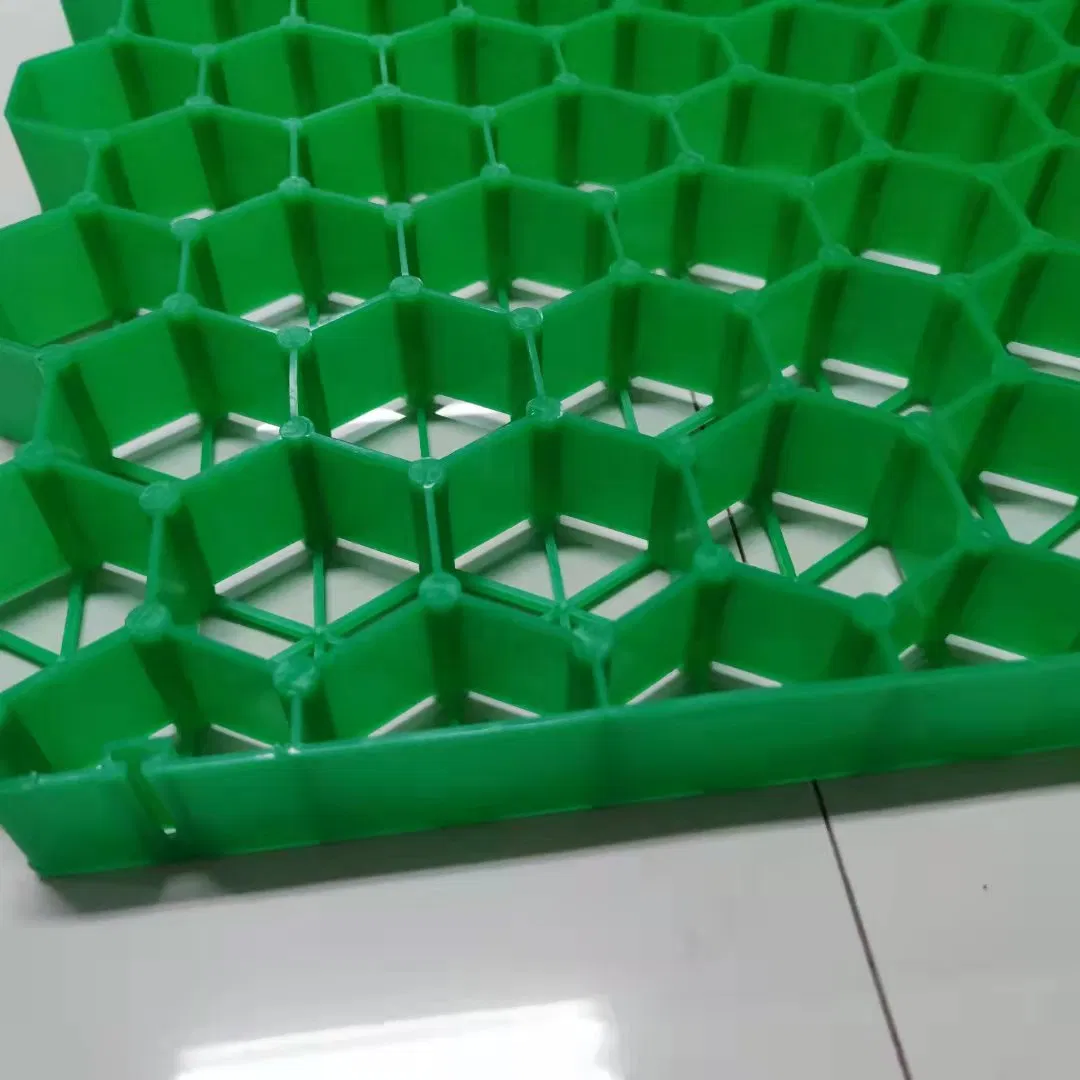 500*500*38mm/48mm/68mm HDPE Plastic Grass Grid for Ground Reinforcement Strong Plastic Grass Grid for Ground Support