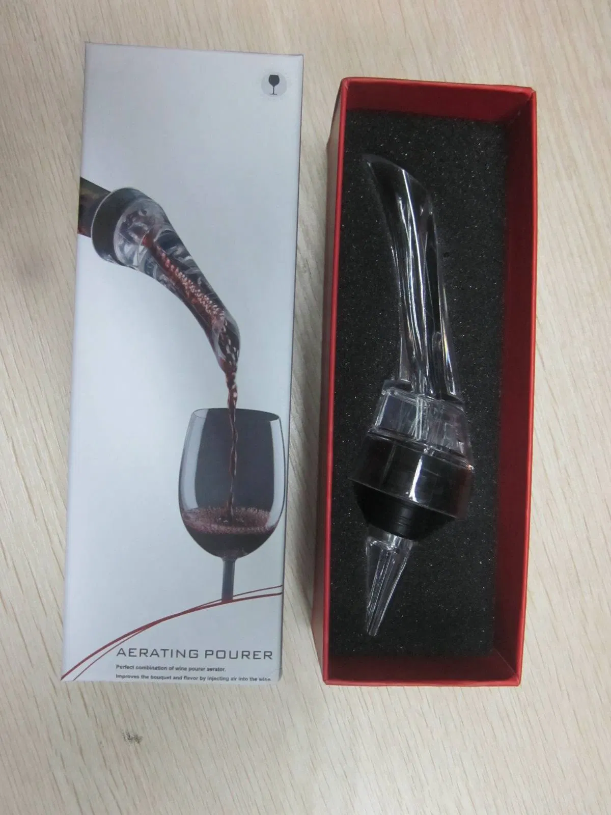 Black Premium Aerating Pourer Magic Decanter Spout Pourer Wine Aerator