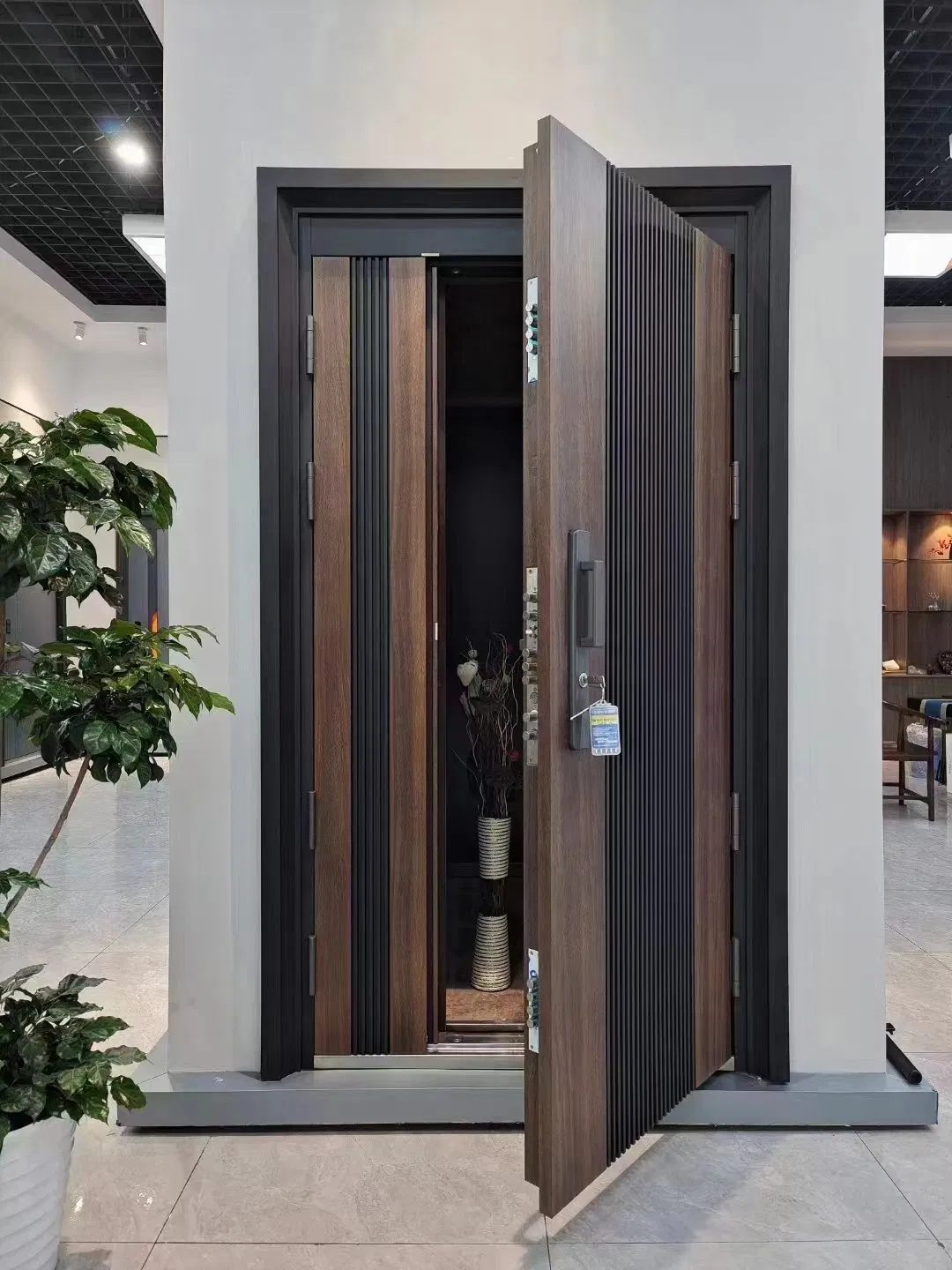 Турецкая стальная входная дверь с усиленной защитой