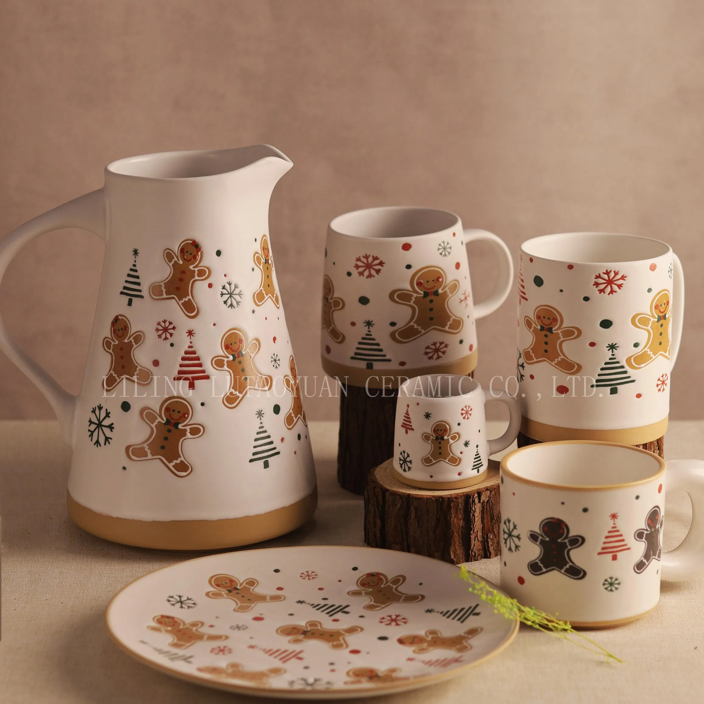 Source Factory Custom Christmas Ceramic Porcelain Tableware, Dinnerware, Christmas Design Promotion Gifts