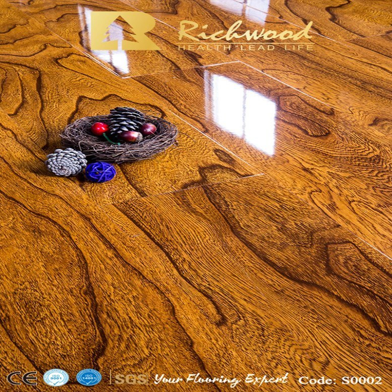12.3mm E1 HDF AC3 Embossed V-Grooved Waxed Edged Laminated Floor