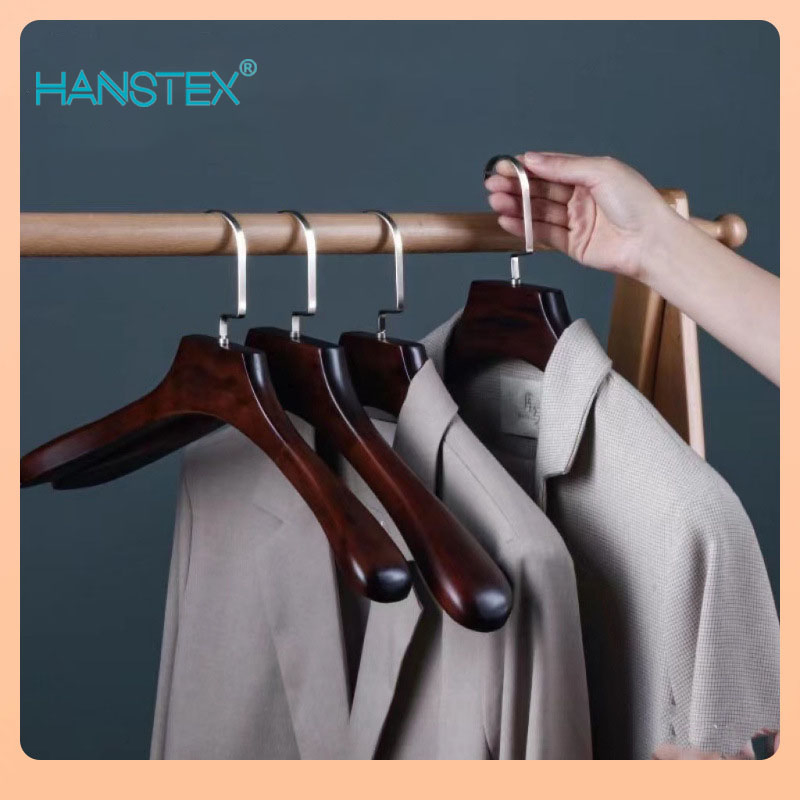 Factory Luxury Vintage Wooden Coat Hanger Iron Metal Lacquer Technique Wardrobe Clothing