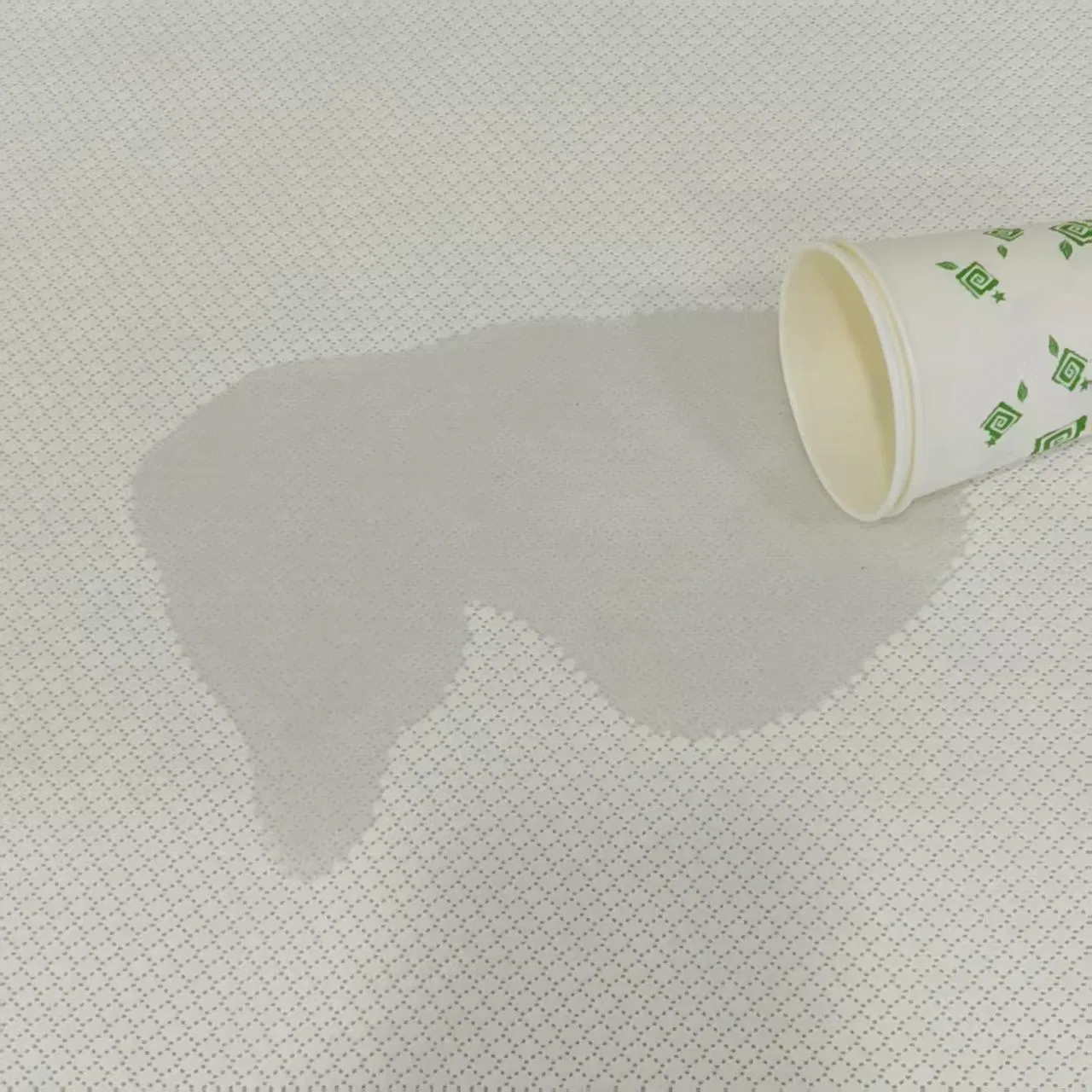 Heat-Resistant Polypropylene Reusable Dining Mats with Customizable Thickness