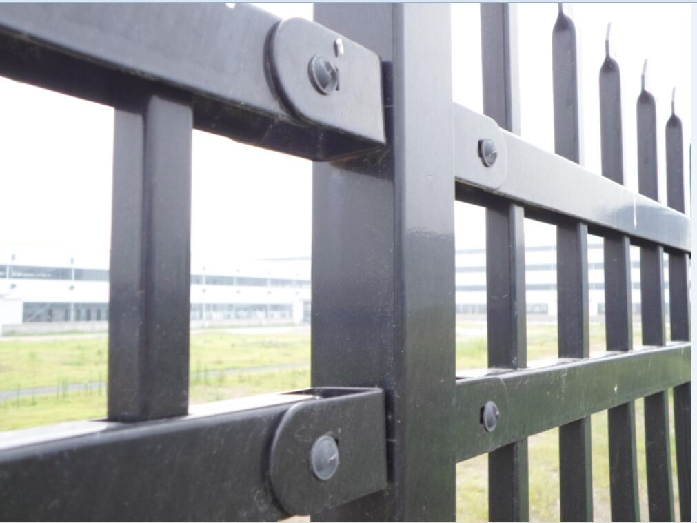Aluminum Powder-Coated Decorative Security Fence Stadium Fence