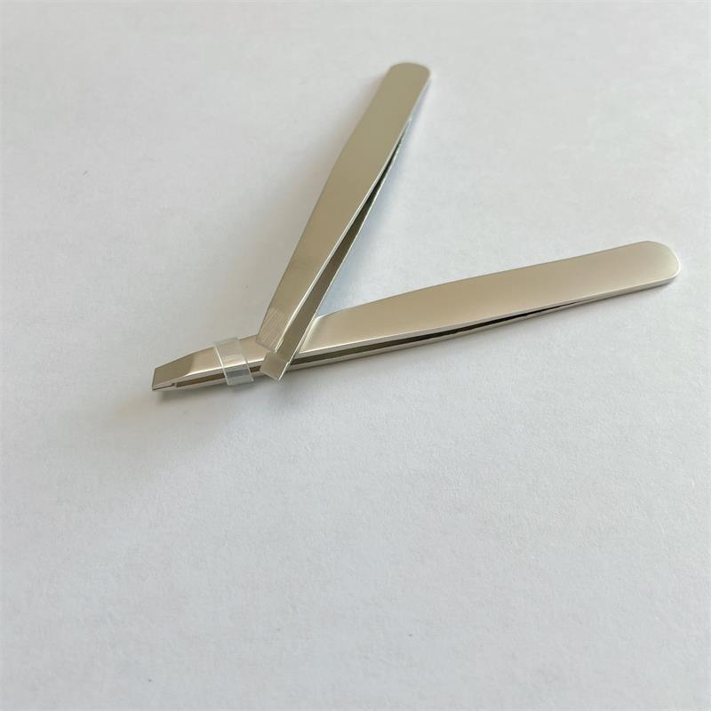 Deluxe Makeup Long Handle Beauty Eye Lash Tweezers with Brush