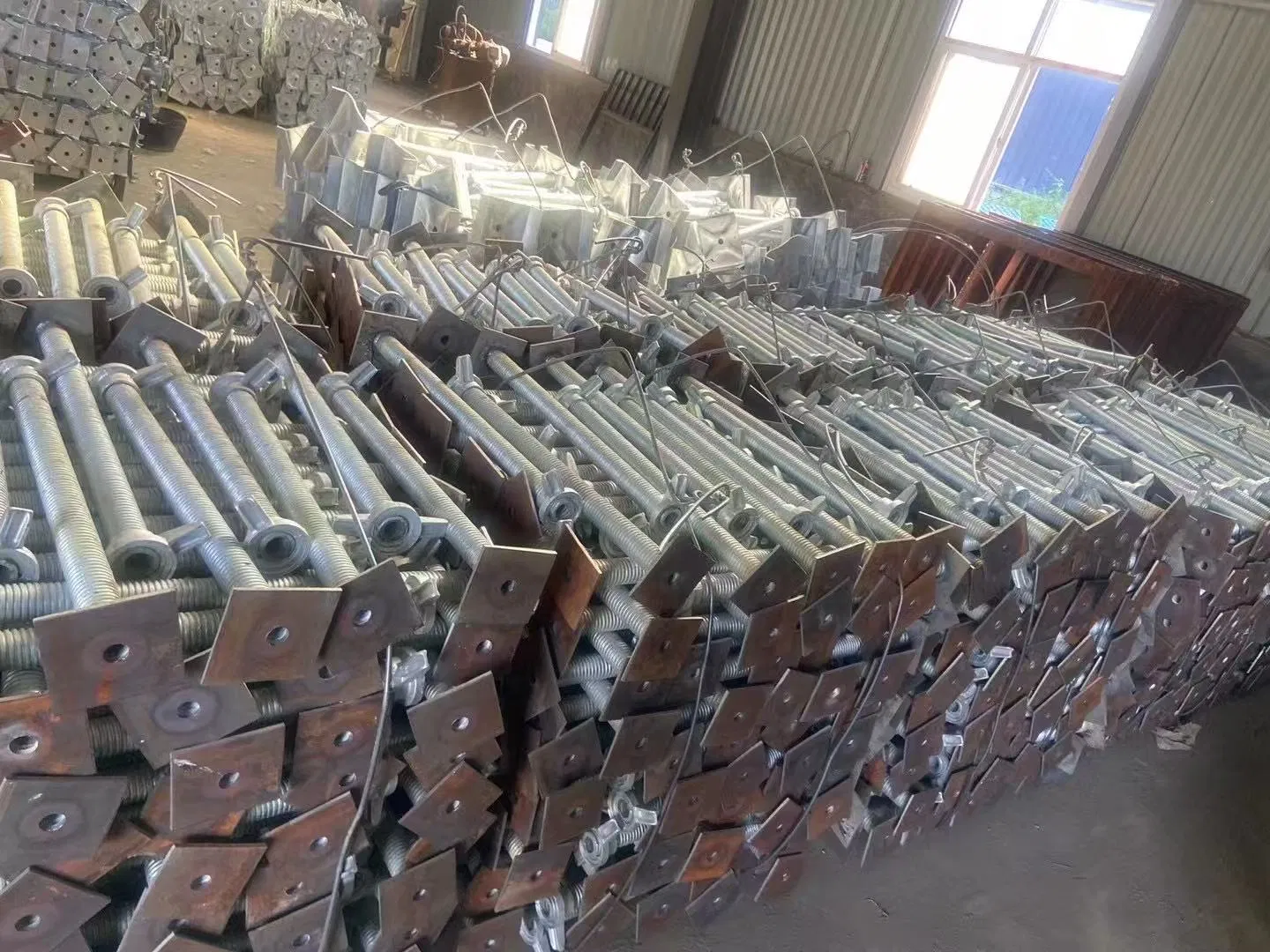 Heavy Duty Solid Scaffold U Head Screw Jack for Stable Scaffold Scaffolding Beam and Formwork Support in Construction Sites