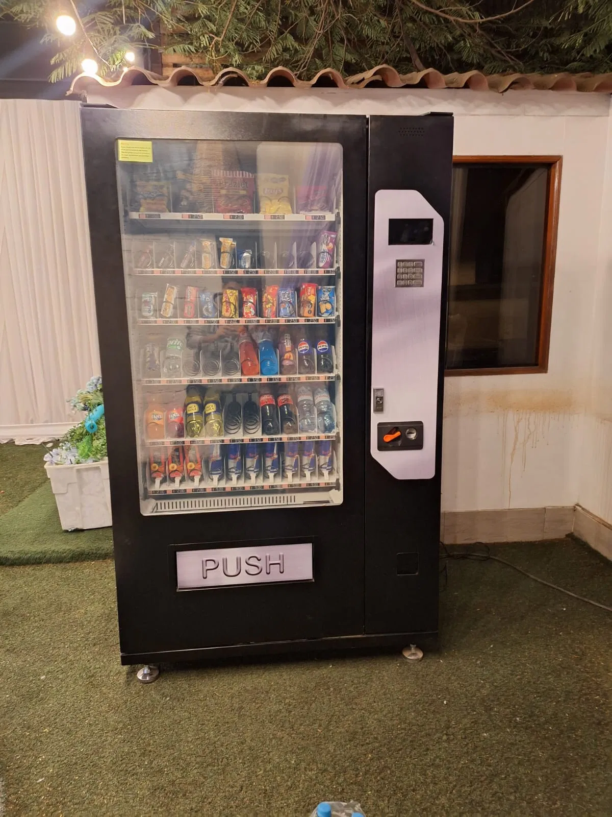 Hot Sale Combo Snacks Drinks Vending Machines for Schools Operation