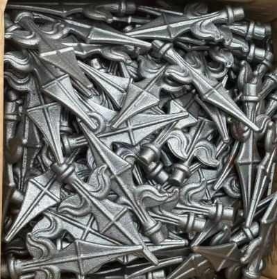 Classic Elegant Balcony Fence Designed with Sturdy Spear Points