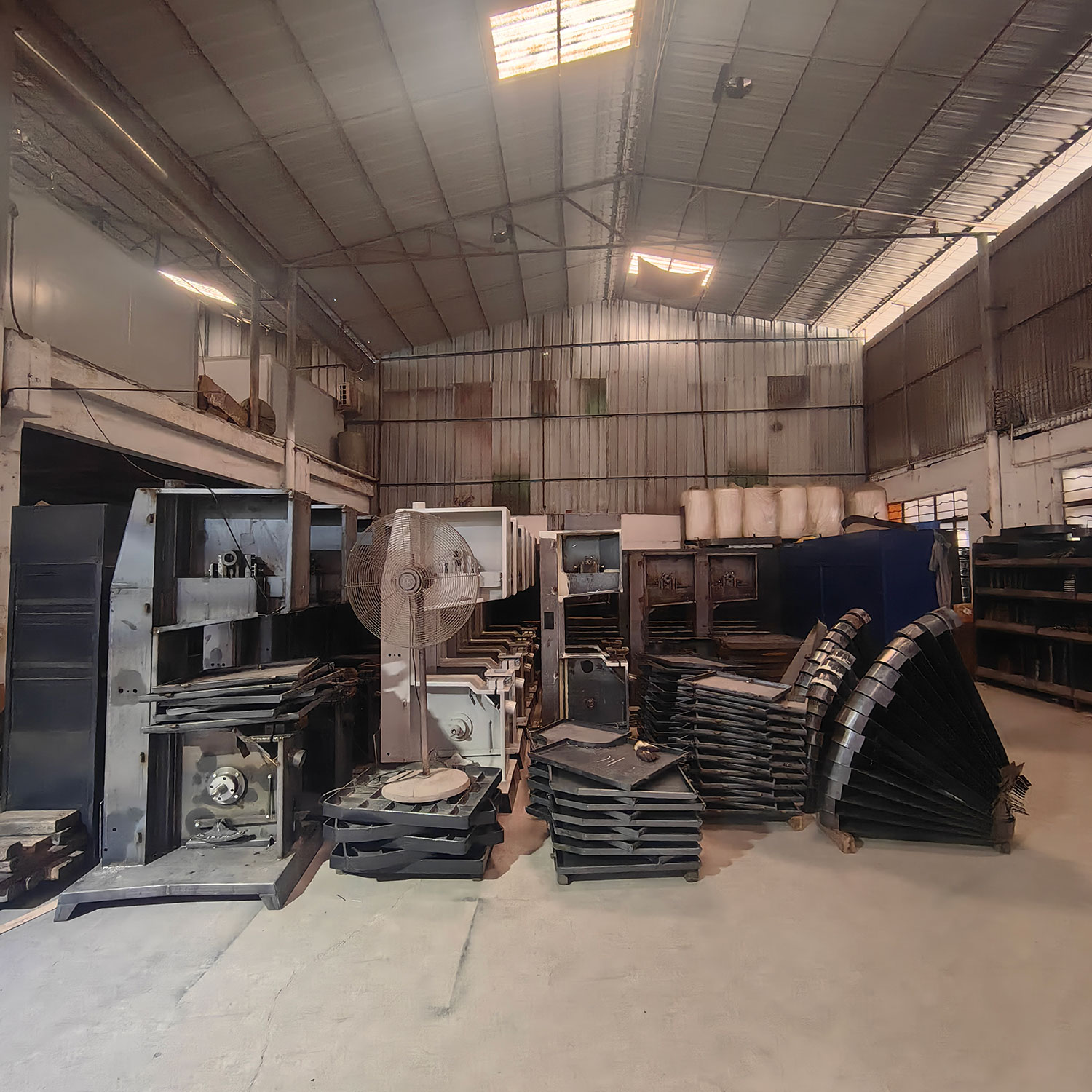 Станок ленточнопильный автоматический по дереву MJG396U