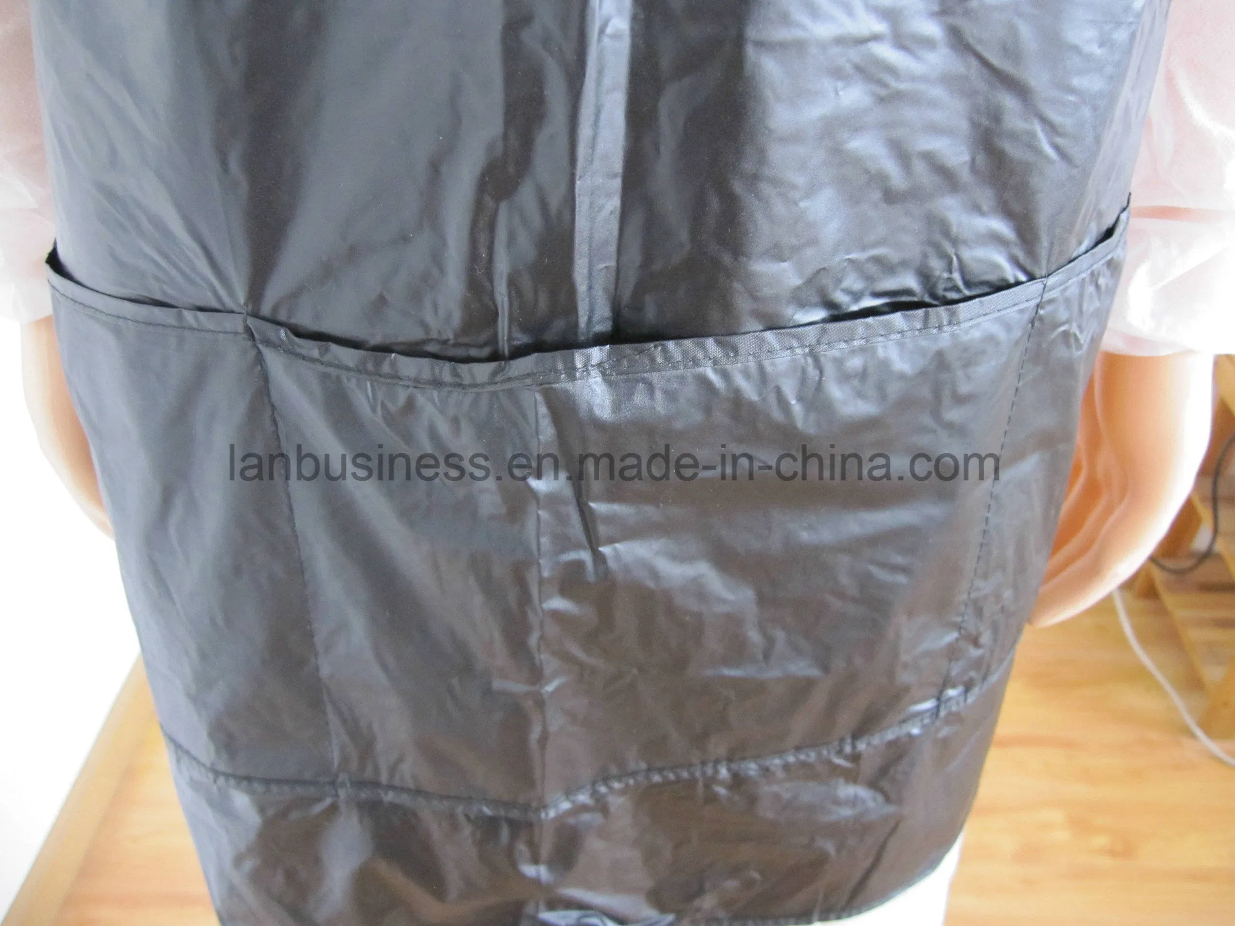 Фартук парикмахерский из полиэстера черный