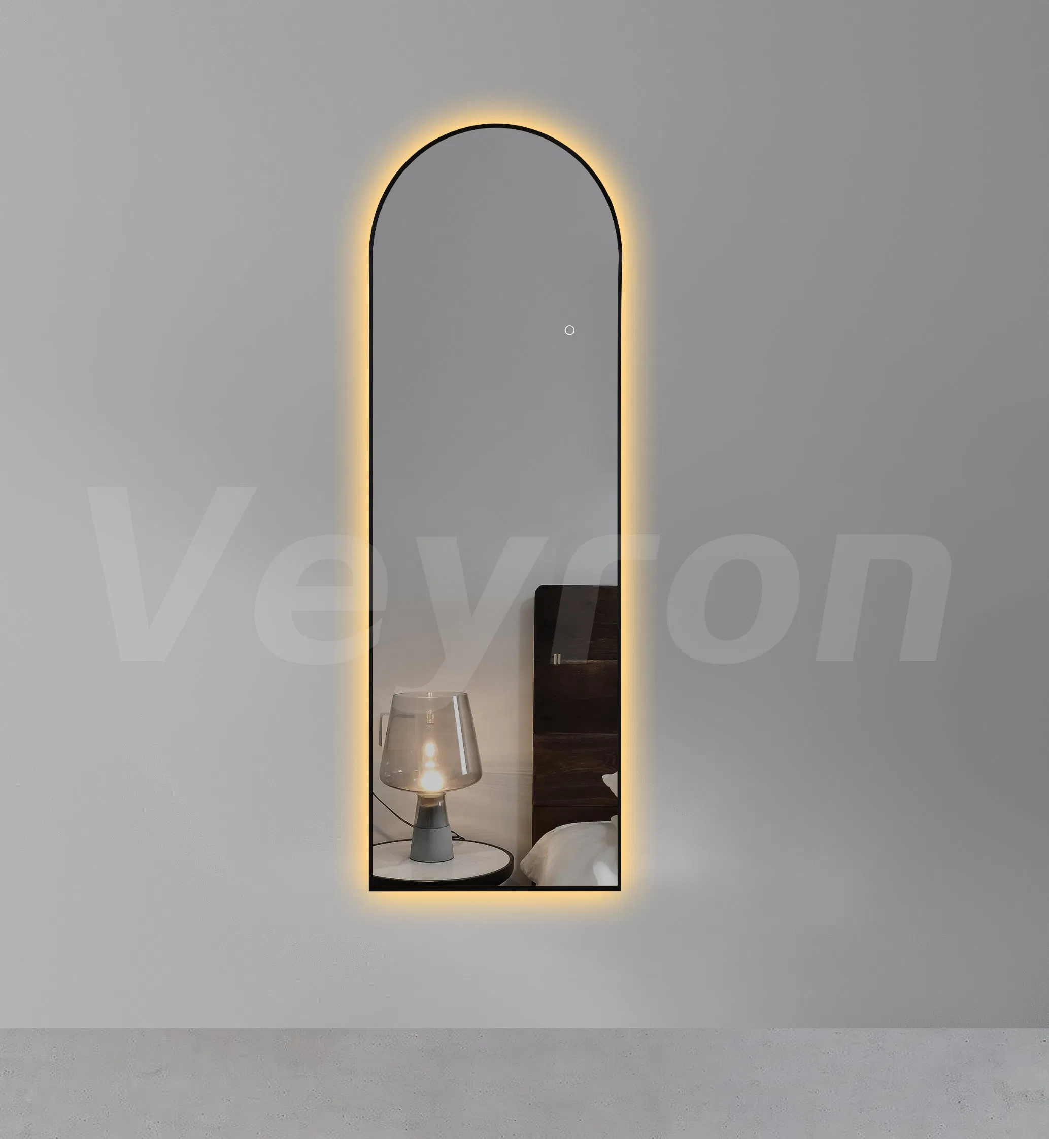Arched Freestanding Full-Length Wall Mirror LED Mirror with Stand, Gold Metal Frame Full Body Mirror for Bedroom Living Room Bathroom