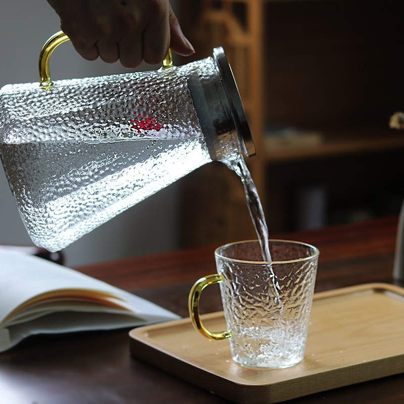 Glass Pitcher with Lid Iced Tea Pitcher Water Jug for Hot Cold Water Ice Tea Wine Coffee Milk and Juice