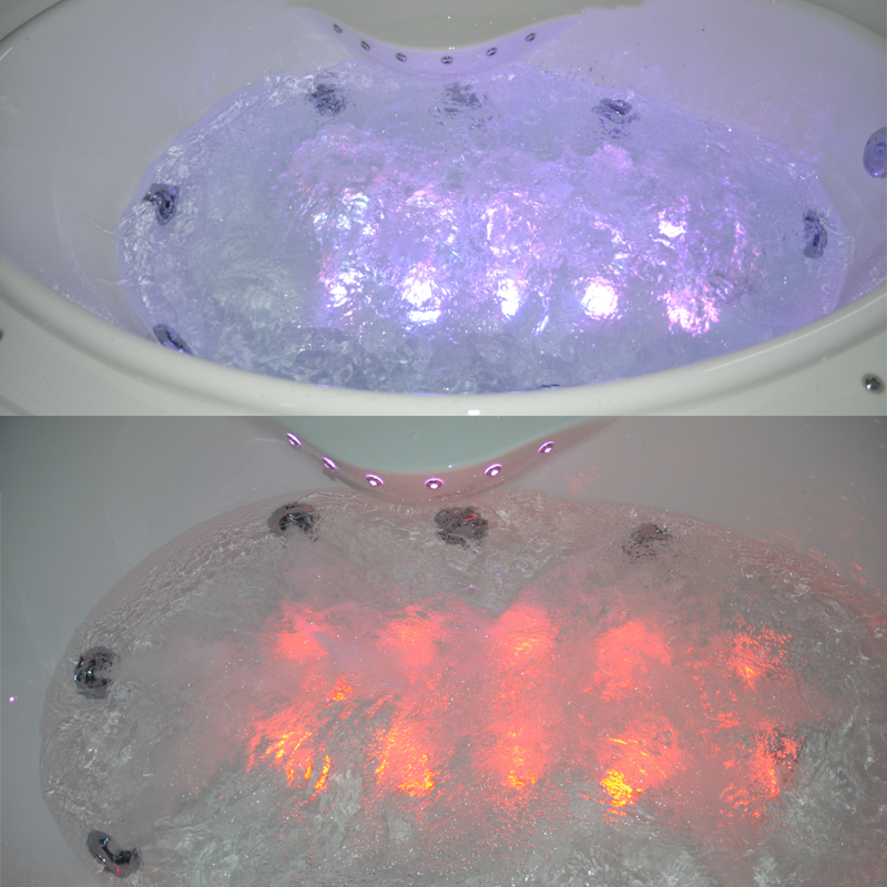 Угловая акриловая ванна с гидромассажем и подсветкой