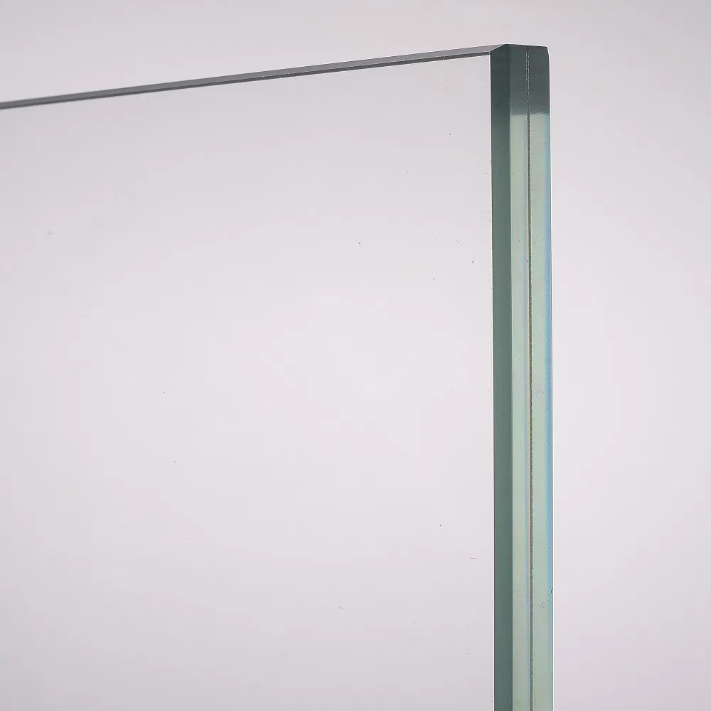 Clear/Milk/White/Tempered /Toughened/Low E/Fire Resistant/Bulletproof/Insulated/Cyclone Rated Decorative Laminated Glass