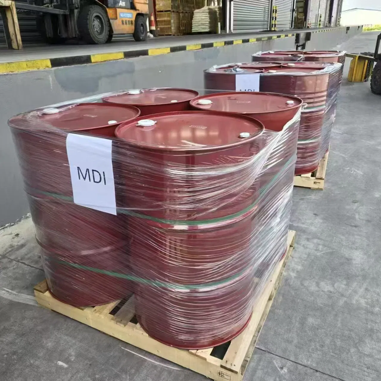 Two-Component Polyurethane Spray Foam Closed Cell PU Foam for Roof Insulation