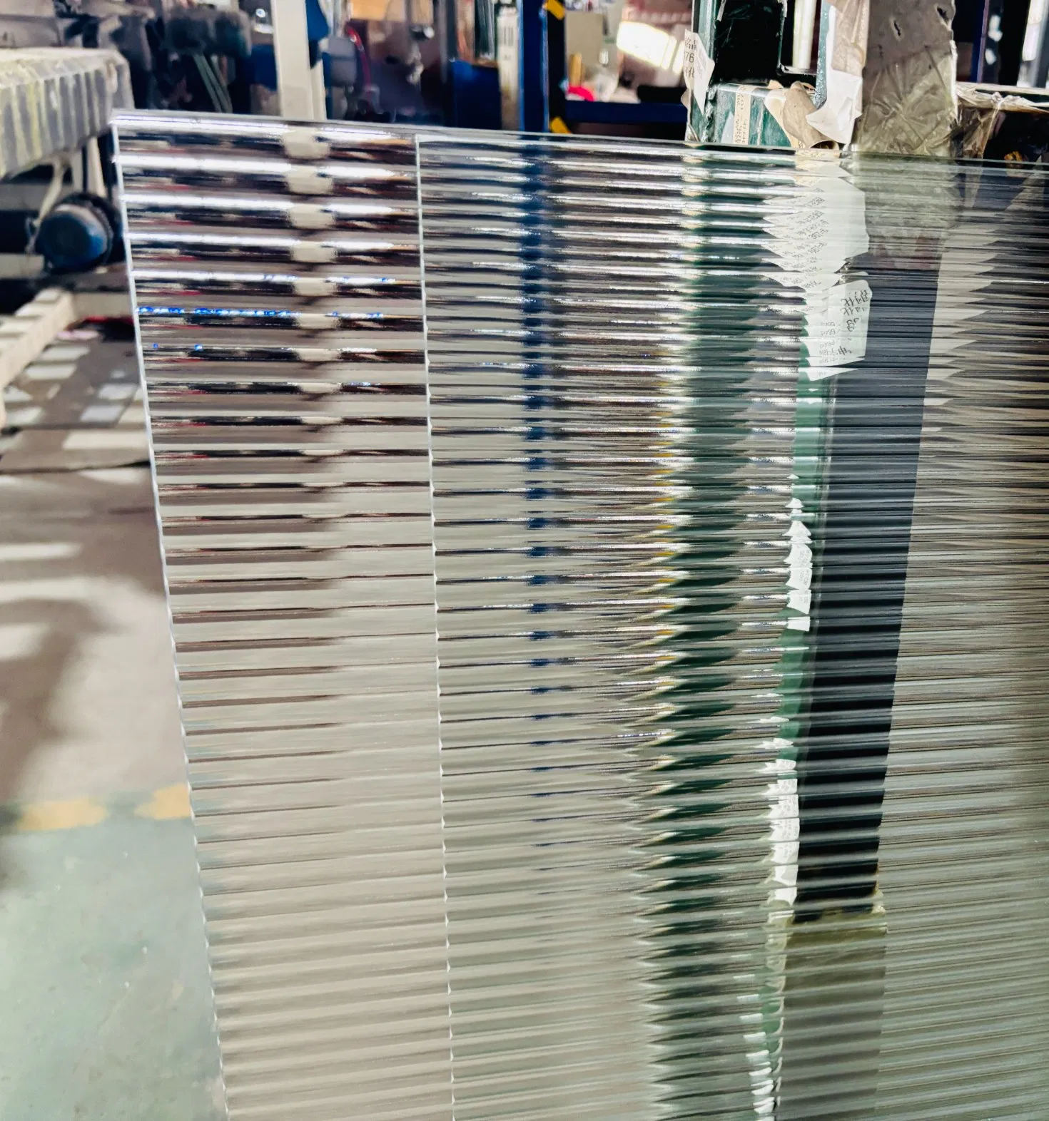 Customized Large-Sized Moru Tempered Patterned Glass for Use in Bathrooms