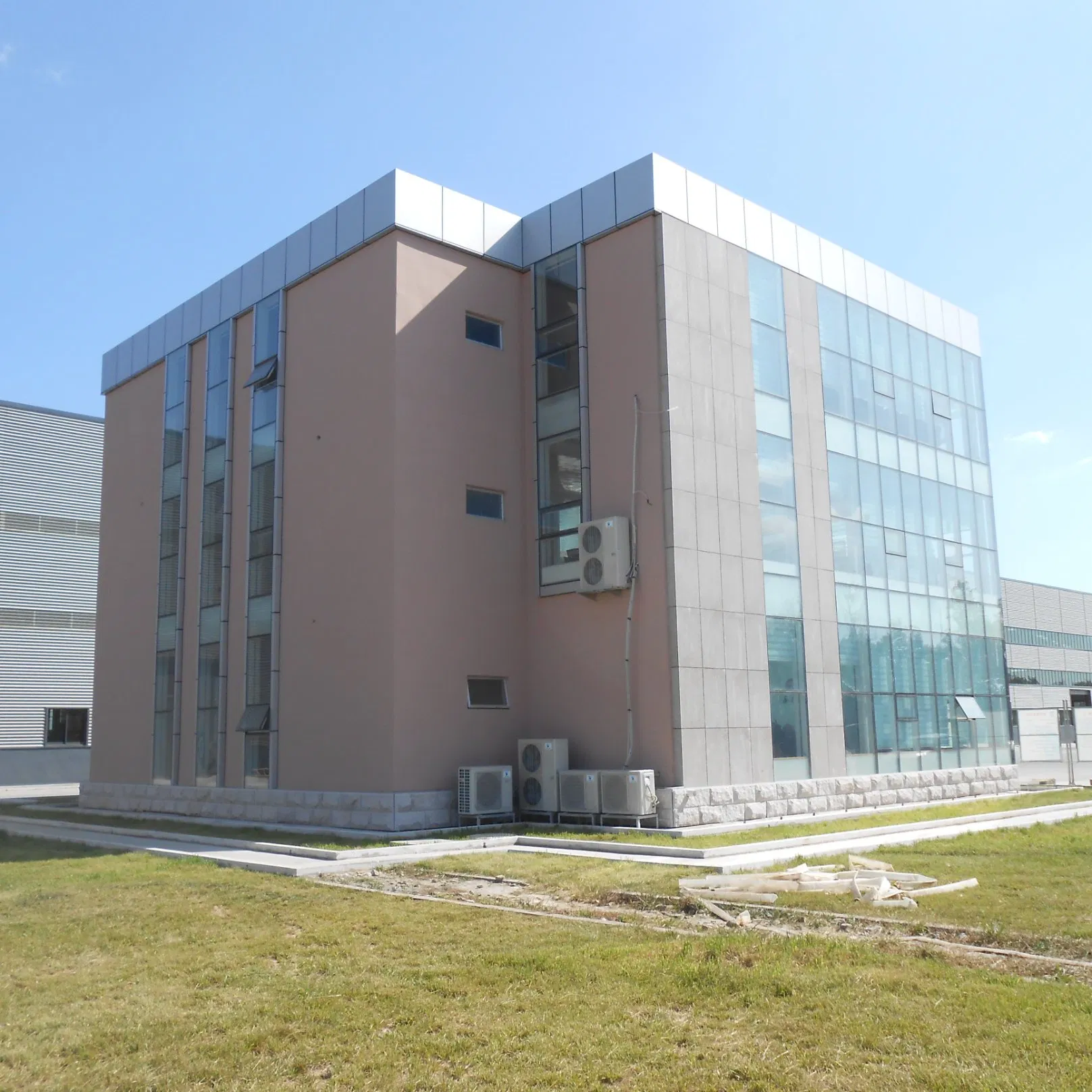 Multi-Storey Apartment for Steel Shtructure Office Building