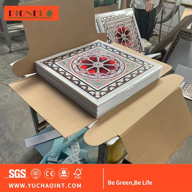 Modern Style Indoor Decoration Easy Installation PVC Ceiling