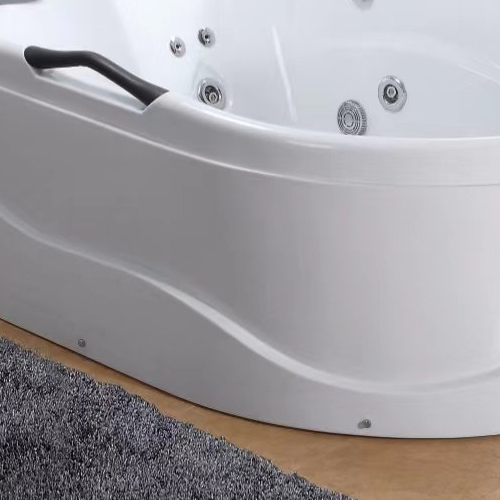 Угловая акриловая ванна с гидромассажем