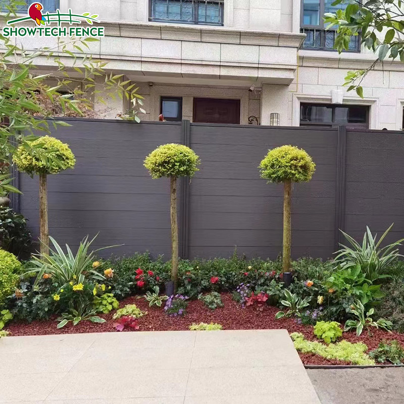 Wood Grain Composite Outdoor Fencing