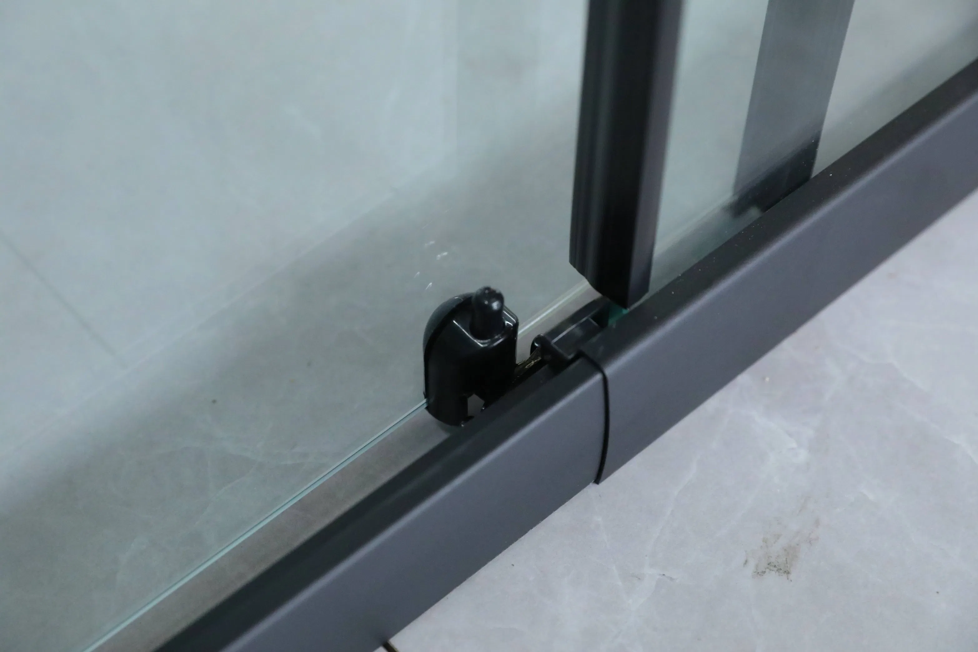 Matt Black Profile Tempered Glass Sliding Door Wilk in Screen