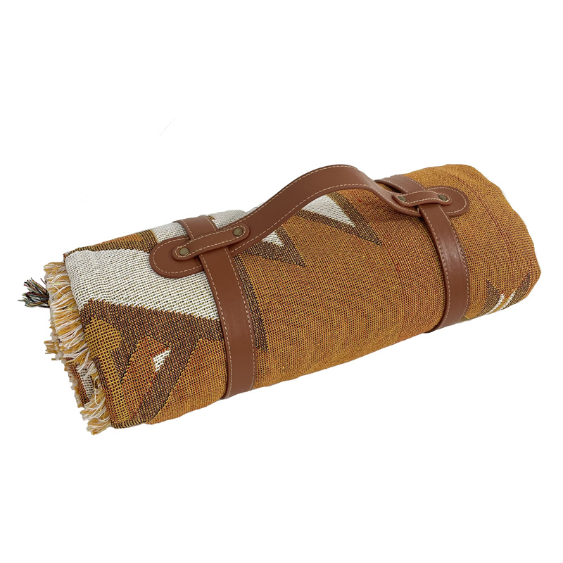Low MOQ for Custom Woven Throw Rugs 100%Recycled Cotton Geometric Blanket with Leather Straps Custom