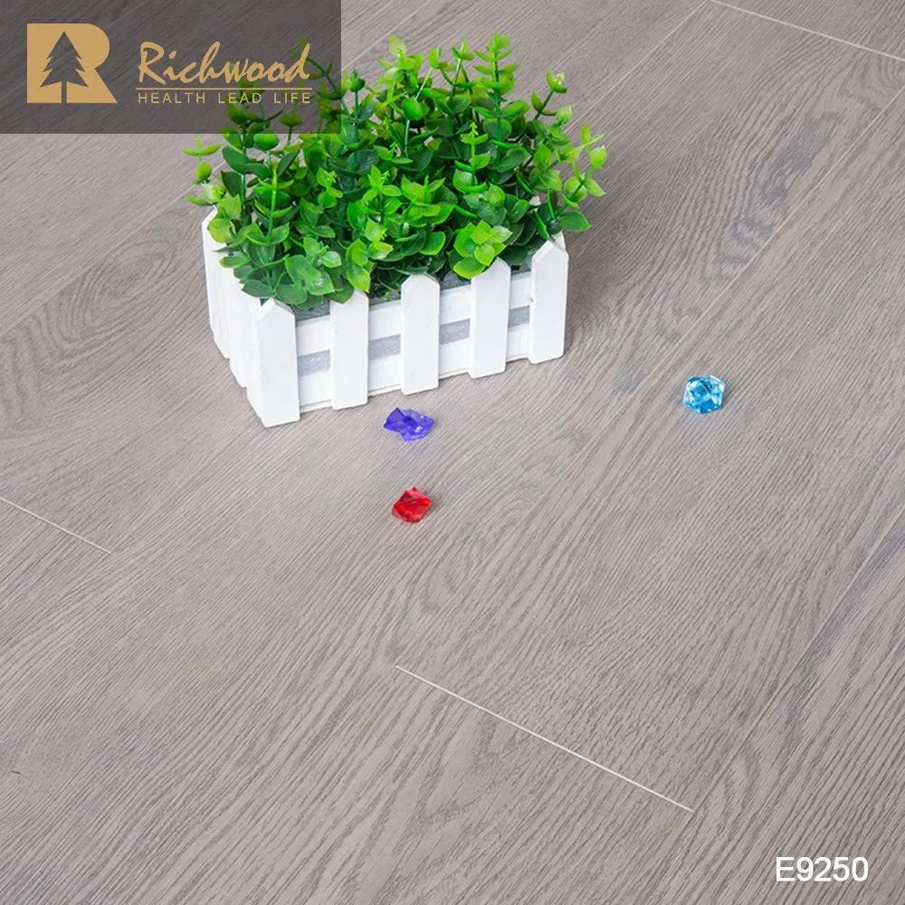 Ламинат Eir Collection, дуб коммерческий, ПВХ, без формальдегида