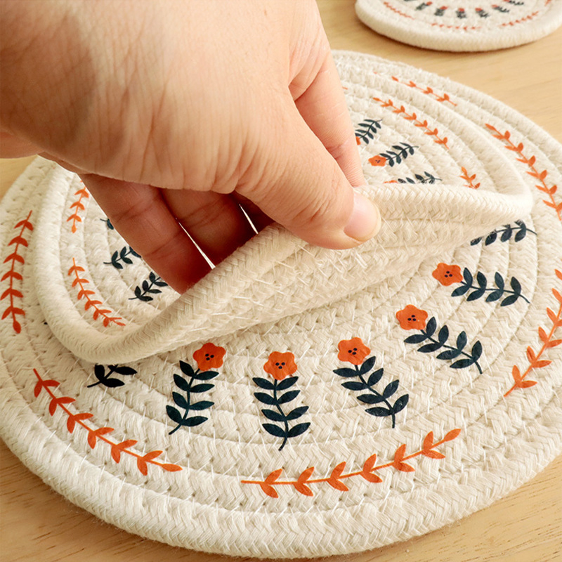 Nordic-Style Cotton and Linen Heat-Insulating Dining Table Placemat