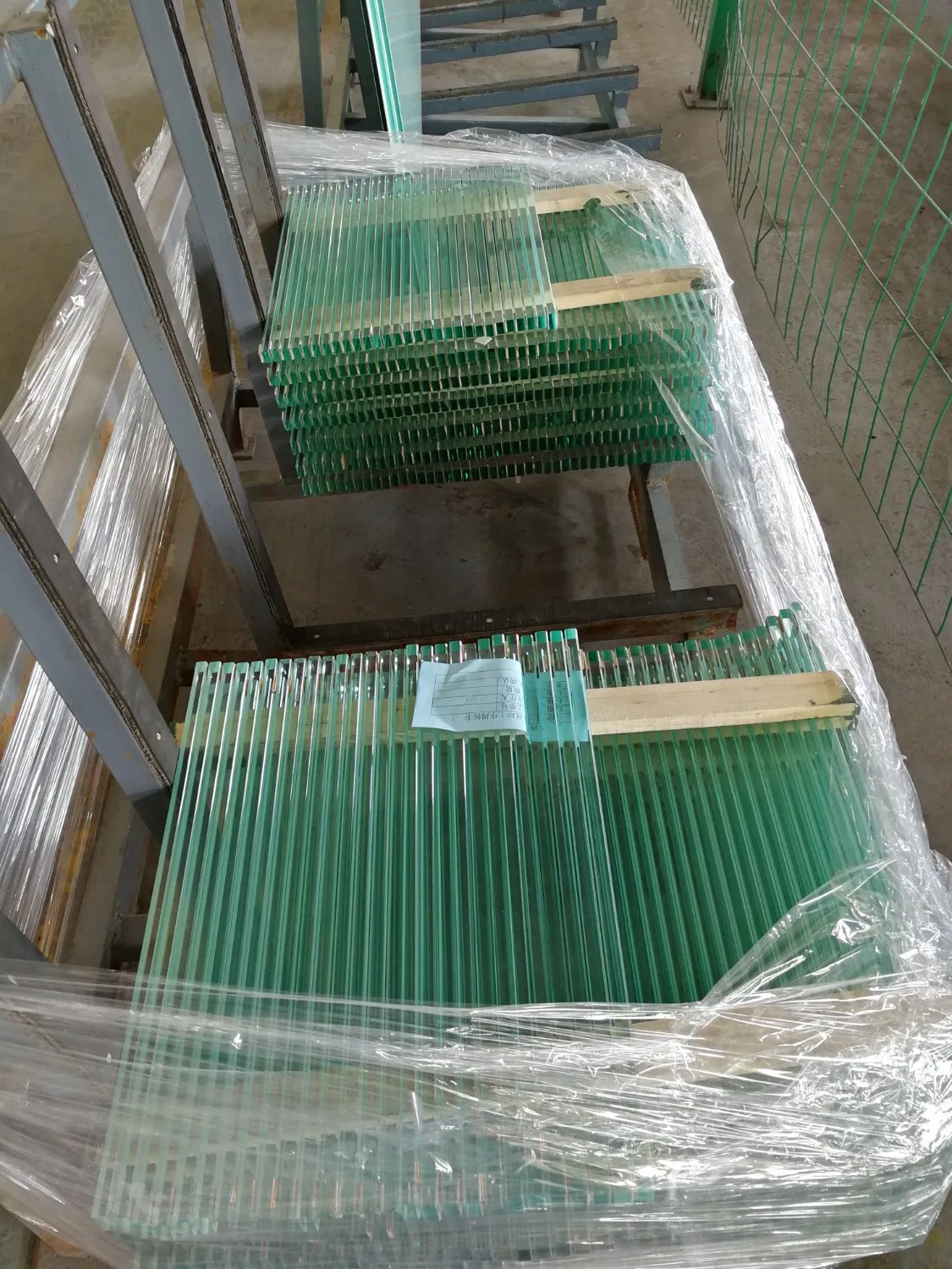4mm 5mm 6mm Blue Green Louver Winodw Glass/Flat/Curved Laminated Tempered Reflective Glass for Window Glass/ Building Glass Factory
