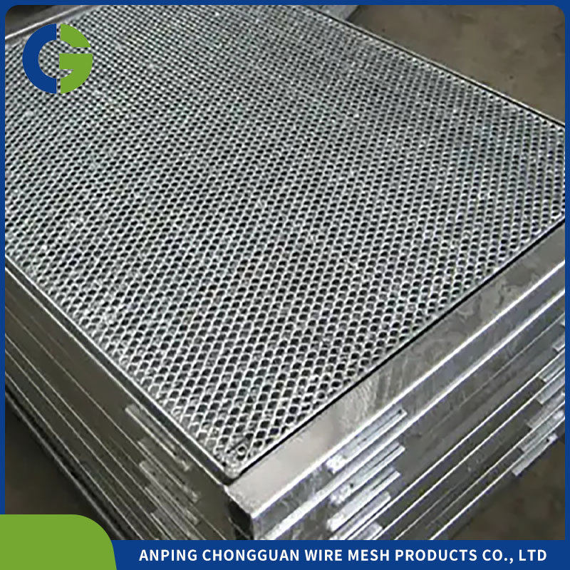 Custom Stainless Steel Outdoor Drain Grate and Manhole Covers