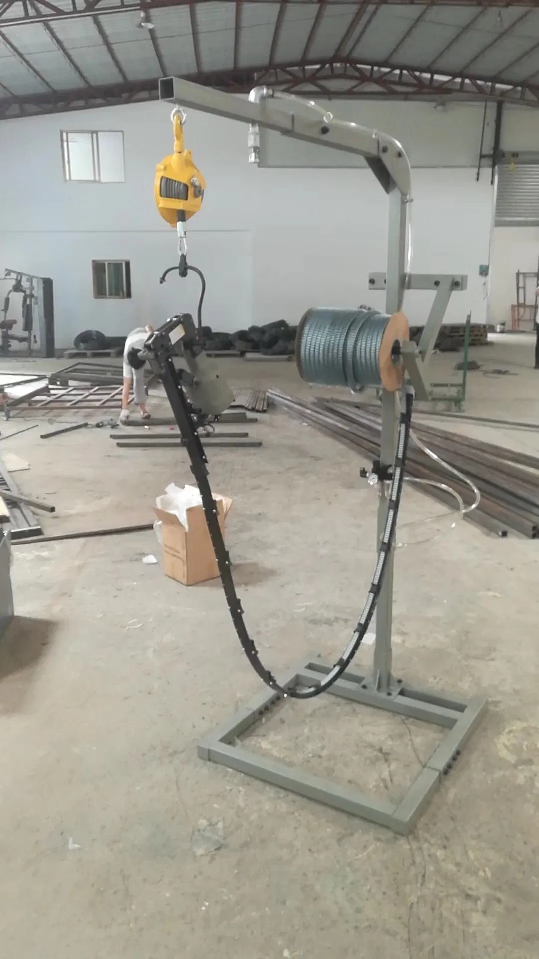 Пневматический заклепочный пистолет M66 для матрасов