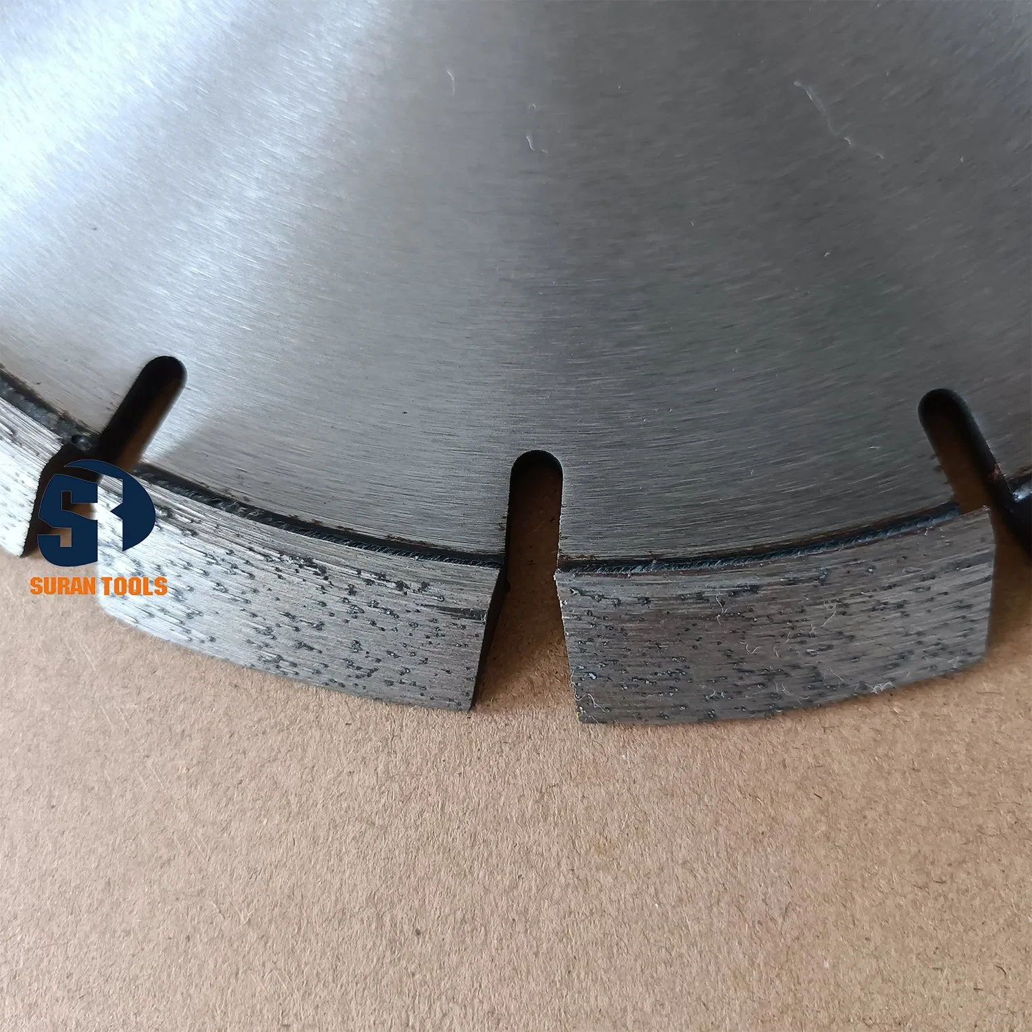 Алмазный диск 230 мм для резки бетона и стен