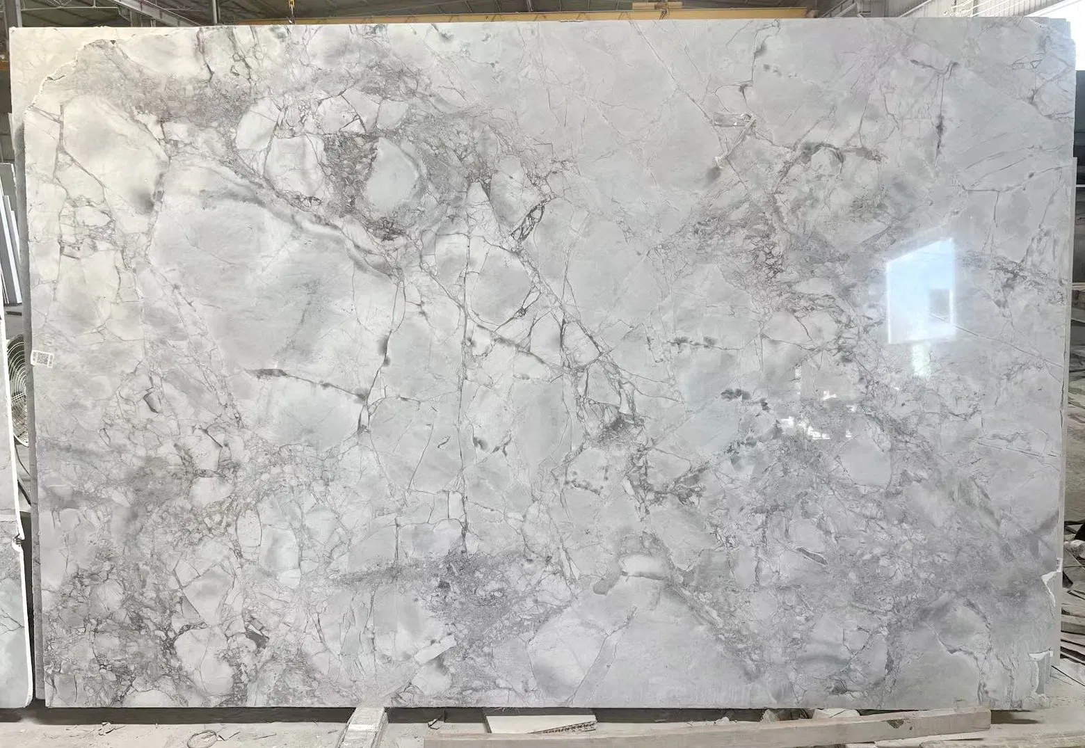 Luxury Semiprecious Stone Super White Quartzite for Wall Panel, Floor Tile, Countertop, Vanity Top, Fireplace, Composite Panel, Tread, Riser, Medallion, Sill