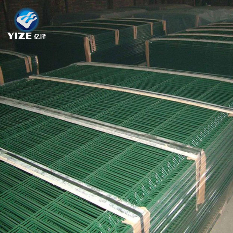 Best Selling Easy Installation Garden Security Perimeter 3D Curved Iron Wire Mesh Fence Peach Shape Post