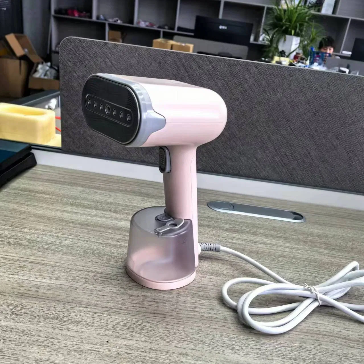 Besgirl Electronic Iron Steamer - 27X17X12cm, Perfect for Quick Touch-UPS