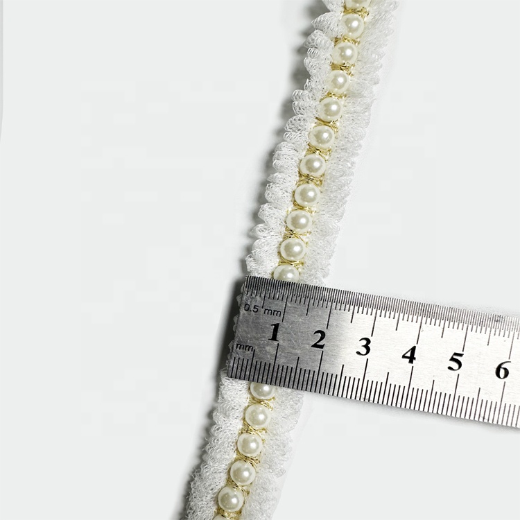 Кружево декоративное с жемчугом и стразами для сумок