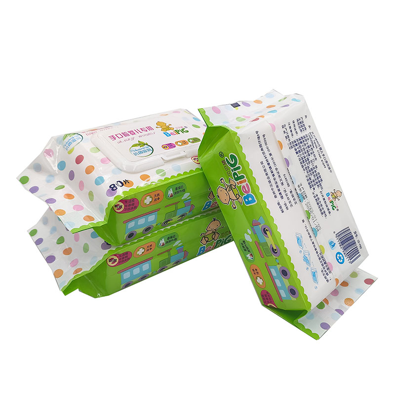 Free Sample Baby Wet Wipes - Perfect for on-The-Go Parents